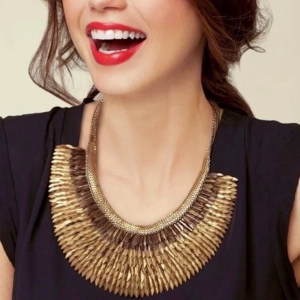 Iconic Stella & Dot Pegasus Gold Silver Bronze Necklace